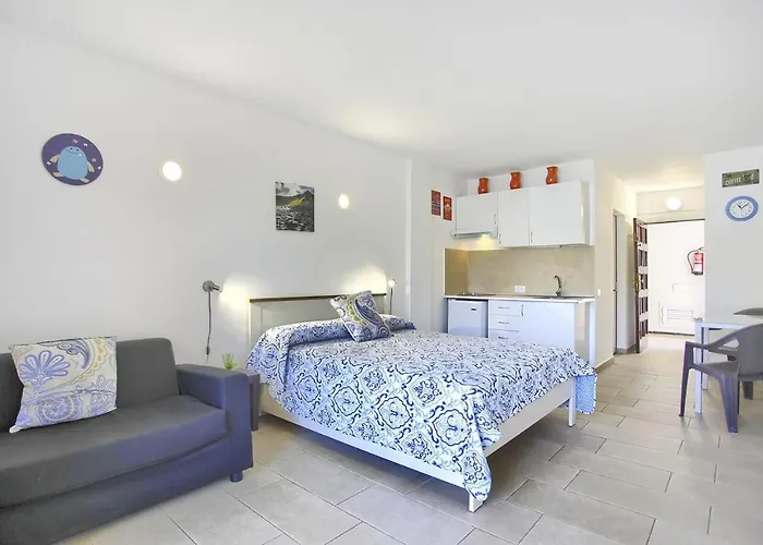 Studio Eldorado In Playa De Las Americas Near The Beach